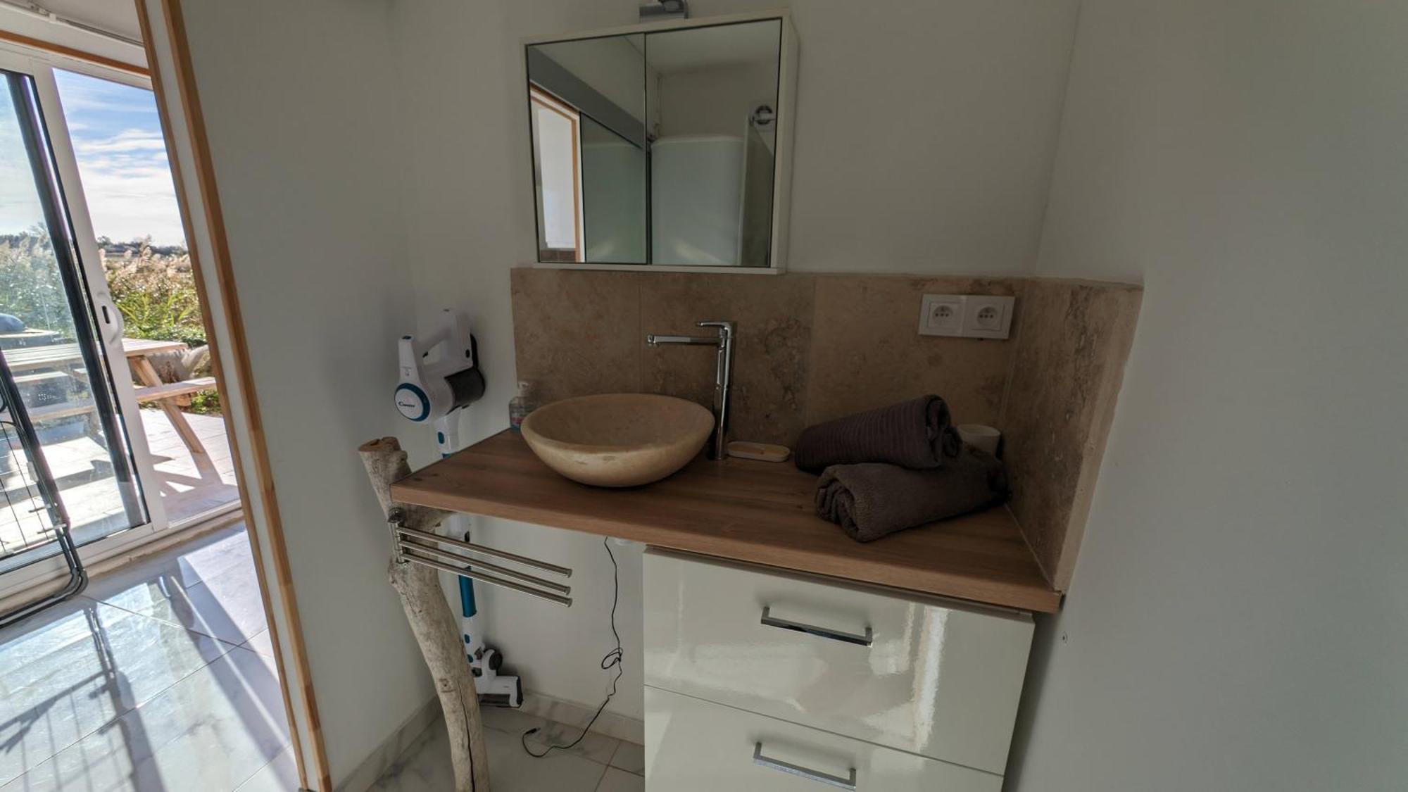 Appartement Au Coeur Des Rizieres ซาแลง-เดอ-ชิโรด์ ภายนอก รูปภาพ